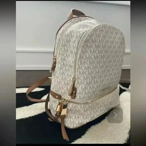 MK backpack  - Picture 3 of 3